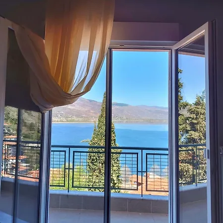 Skiff_view Apartment *